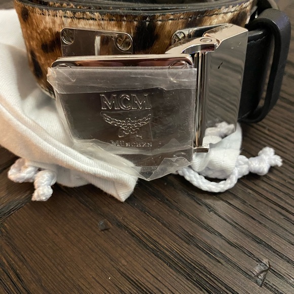 MCM Belt - Picture 2 of 6